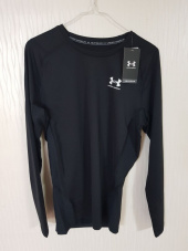 언더아머(UNDERARMOUR) 히트기어 아머 컴프레션 긴팔 1361524-001 후기