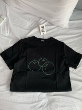 필인더블랭크(FILLINTHEBLANK) Apple T-shirt (black) 후기