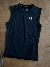 언더아머(UNDERARMOUR) 히트기어 아머 컴프레션 슬리브리스 1361522-100 후기