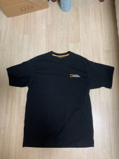 내셔널지오그래픽(NATIONALGEOGRAPHIC) N212UTS909 세미 오버핏 ACTIVITY 그래픽 반팔 티셔츠 CARBON BLACK 후기