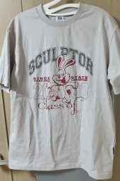 스컬프터(SCULPTOR) Mascot Varsity Tee Light Ivory 후기