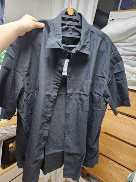 무신사 스탠다드(MUSINSA STANDARD) 시티 레저 CN 오버사이즈 반소매 셔츠 [블랙] 후기