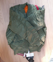 알파 인더스트리(ALPHA INDUSTRIES) MA-1 레귤러 Black 후기