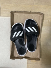 아디다스(ADIDAS) 알파바운스 슬라이드 - 블랙 / B41720 후기