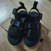 닥터마틴(DR.MARTENS) 그리폰 블랙 샌들 15695001 후기