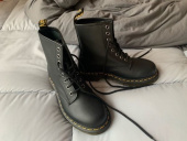 닥터마틴(DR.MARTENS) 1460 8홀 나파 블랙 무광 11822002 후기