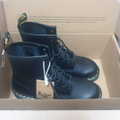 닥터마틴(DR.MARTENS) 1460 8홀 모노 블랙 14353001 후기