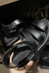 닥터마틴(DR.MARTENS) 블레어 샌들 블랙 24191001 후기