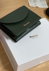 페넥(FENNEC) HALFMOON MINI WALLET - KHAKI 후기