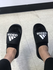 아디다스(ADIDAS) 아딜렛 컴포트 - 다크블루:화이트 / B44870 후기