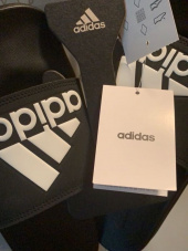 아디다스(ADIDAS) 아딜렛 컴포트 - 블랙:화이트 / CG3425 후기