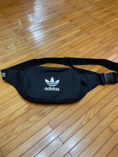 아디다스(ADIDAS) 에센셜 크로스바디백 - 블랙 / DV2400 후기