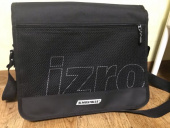 얼모스트블루(ALMOSTBLUE) IZRO X ALMOSTBLUE MESSENGER BAG 후기