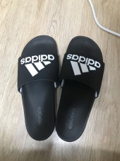 아디다스(ADIDAS) 아딜렛 컴포트 - 블랙:화이트:블랙 /CG3427 후기