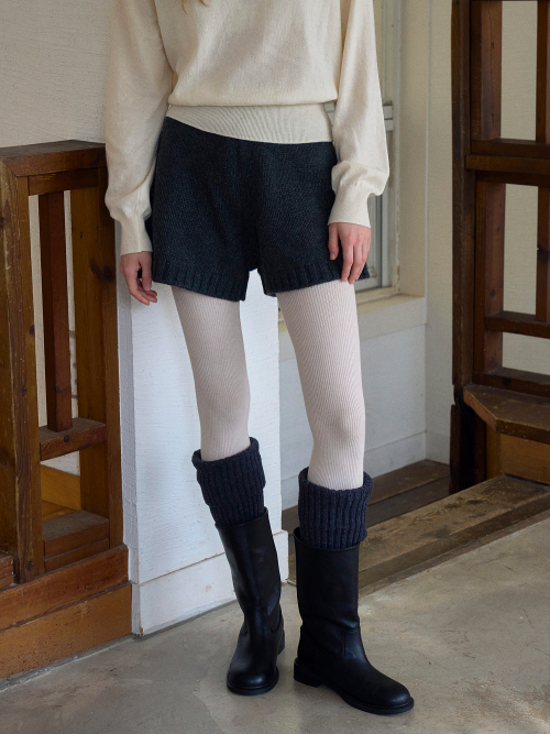 A-line Wool Knit Shorts_Charcoal