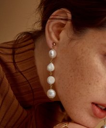 4 Fresh-water Pearl Drop Earrings