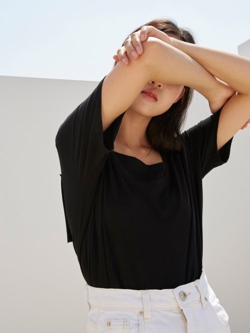 일일오구스튜디오(1159STUDIO) MH9 NECK POINT T-SHIRTS_BK - 36,000원 | 우신사 스토어