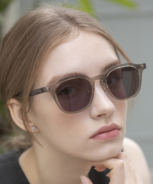 오드아이웨어(ODDEYEWEAR) 엘포 선글라스 라이트브라운 - 126,400원 | 무신사 스토어