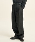 제로(XERO) Fixed Two Tuck Denim Pants [Black]