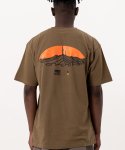 브로이스터(BROISTER) 한국의 산 시리즈 그래픽 반팔 라운드 넥 티셔츠 남산 올리브