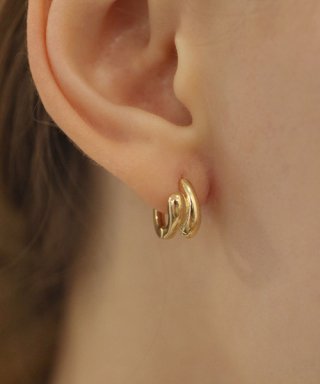 하스(HAS) LV037 Angel one-touch earrings.