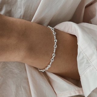 바이위켄드(BYWEEKEND) silver925 ribbon chain bracelet