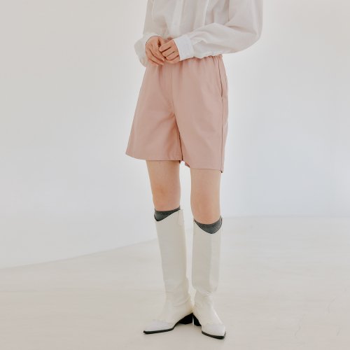 MUSINSA公式 GENERAL IDEA Easy Leather Half Pants PINK S22A07014