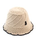 유니버셜 케미스트리(UNIVERSAL CHEMISTRY) Edge Ivory Knit Bucket Hat 니트버킷햇