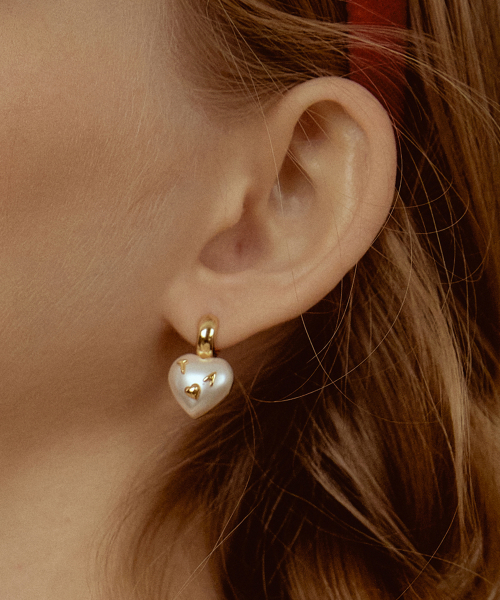 TATIANA - Lettering Pearl Heart Hoop Earring EC1948