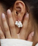 먼데이에디션(MONDAY EDITION) The Flower Pearl Earrings