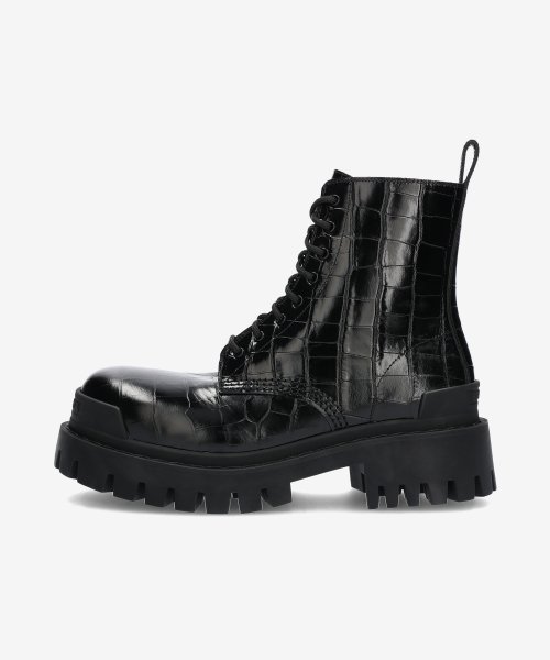 BALENCIAGA - Strike Boots - Black / 600970WA9D01000