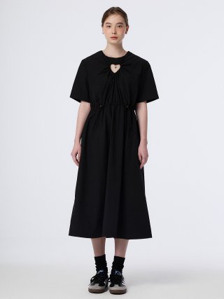 더 스튜디오 케이(THE STUDIO K) 컷 아웃 하트 셔링 드레스 (블랙)