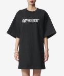 오프 화이트(Off White) 여성 오버사이즈 펜 로고 반소매 티셔츠 - 블랙 / OWDB335F21JER0051001
