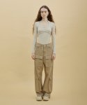 써틴먼스(13MONTH) Exaggerated Rivet Patch-Pocket Trousers (BEIGE)