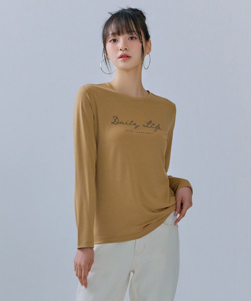 MUSINSA公式 CHASECULT Women s Lettering Basic T Shirt CEZG5151B0X