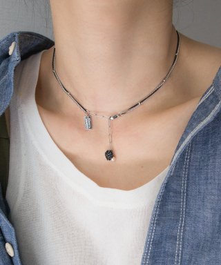 메리모티브(MERRYMOTIVE) Black and Silver chain necklace