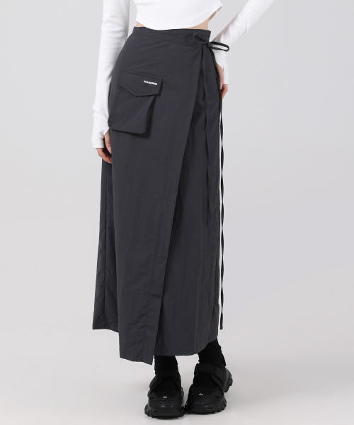 MUSINSA公式 AVANDRESS Greta Pocket Wrap Skirt CHARCOAL