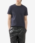 발렌티노(VALENTINO) 남성 넥 락스터드 반소매 티셔츠 - 네이비 / 4V3MG08X959598