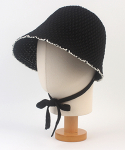 유니버셜 케미스트리(UNIVERSAL CHEMISTRY) Edge Black Strap Bonnet Hat 여름버킷햇