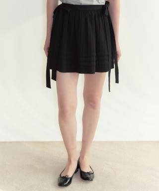 시눈(SINOON) Ribbon Mini Skirt (Black)