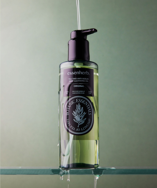 Essenherb Tea Tree Anti-Sebum Deep Cleansing Oil 300ml