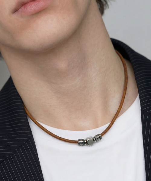 Rakel real leather necklace _ brown