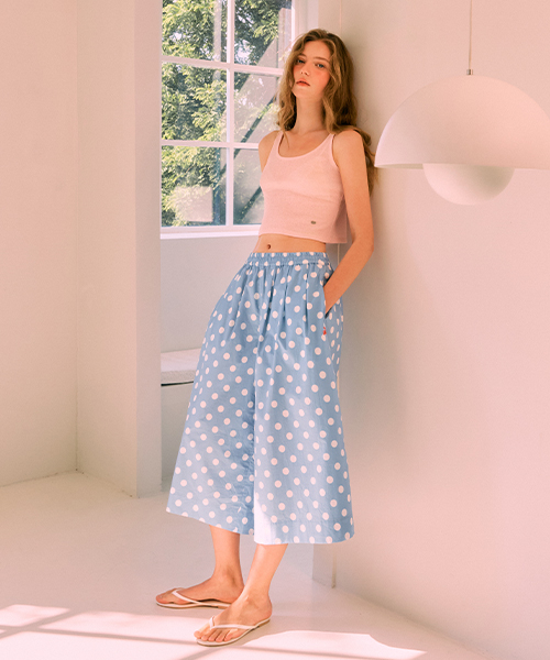 [w] Airy Dot Wide Culotte Pants
