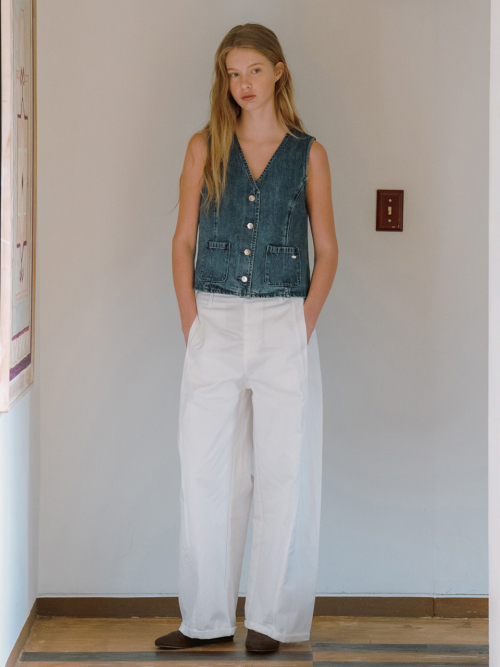 CURVED-SHAPE PANEL PANTS_WHITE