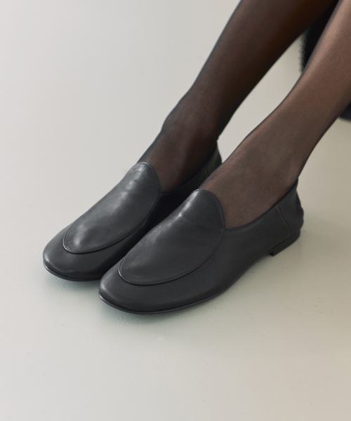 Robe Belgian Loafer - Black / R26W100
