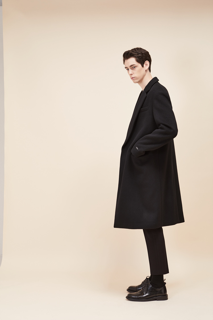 룩캐스트(LOOKAST) BLACK WOOL HIDDEN DOUBLE COAT(MAN)