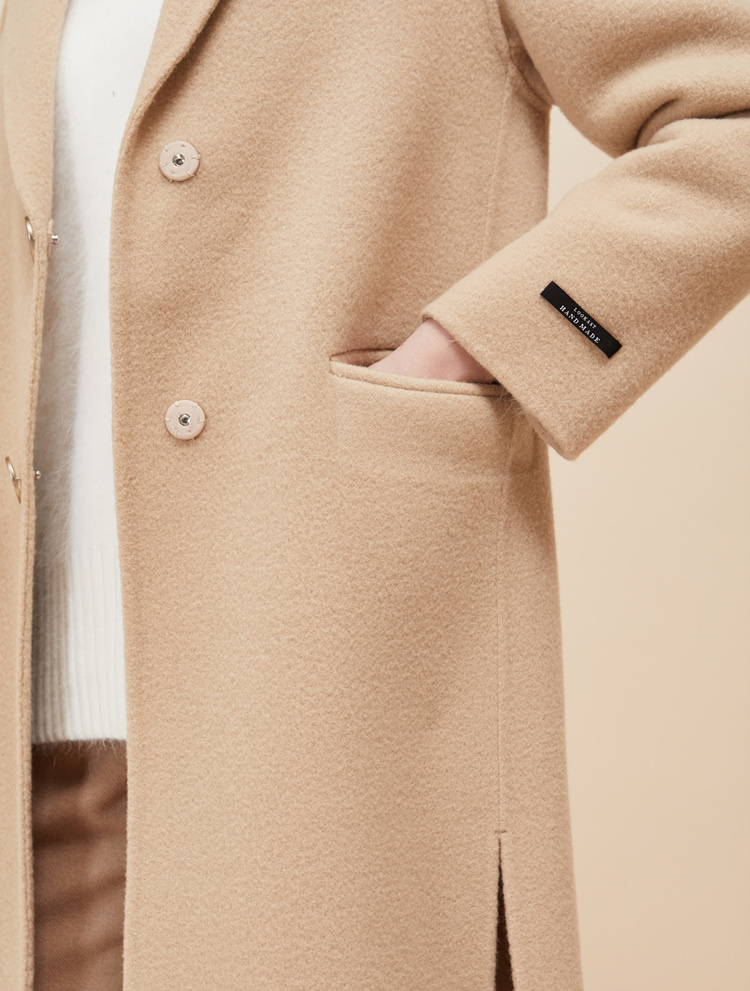 룩캐스트(LOOKAST) BEIGE HANDMADE GOLD RING COAT