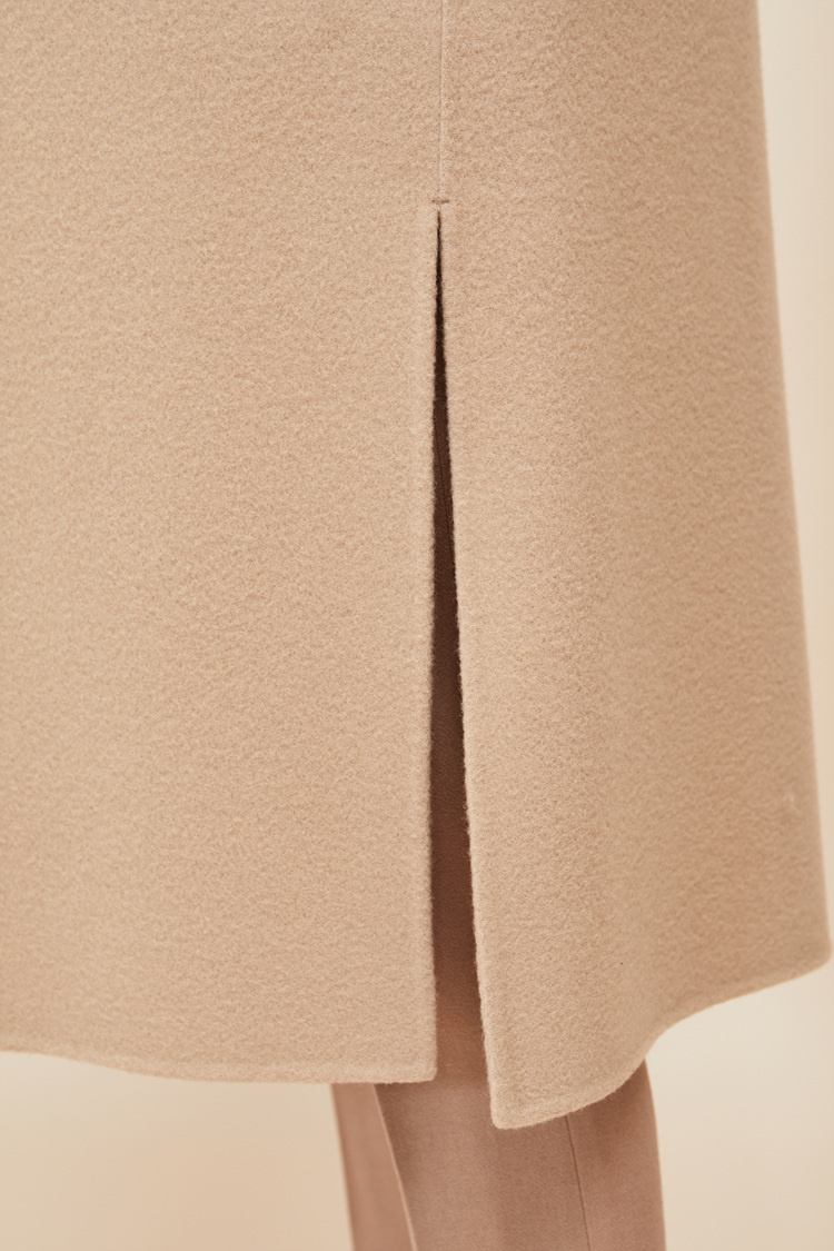 룩캐스트(LOOKAST) BEIGE HANDMADE GOLD RING COAT