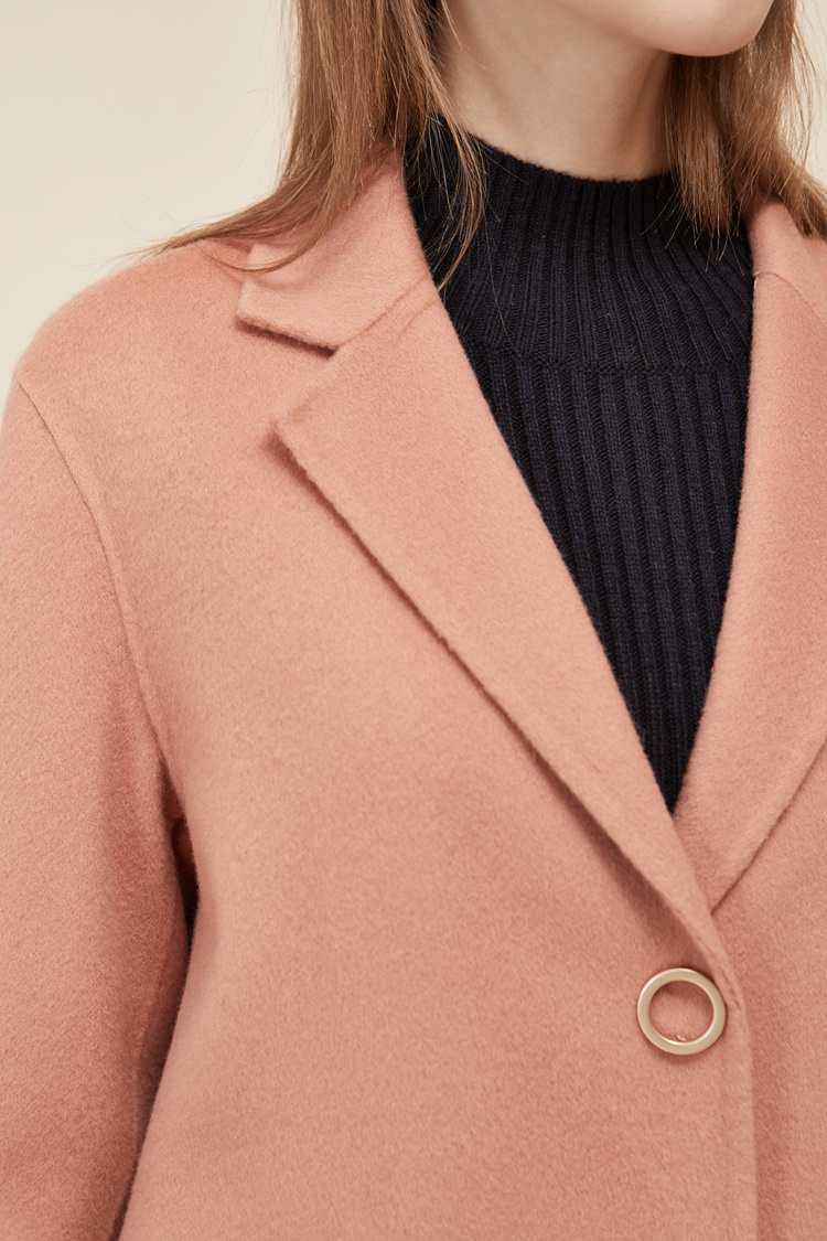 룩캐스트(LOOKAST) PINK CASHMERE HANDMADE GOLD RING COAT