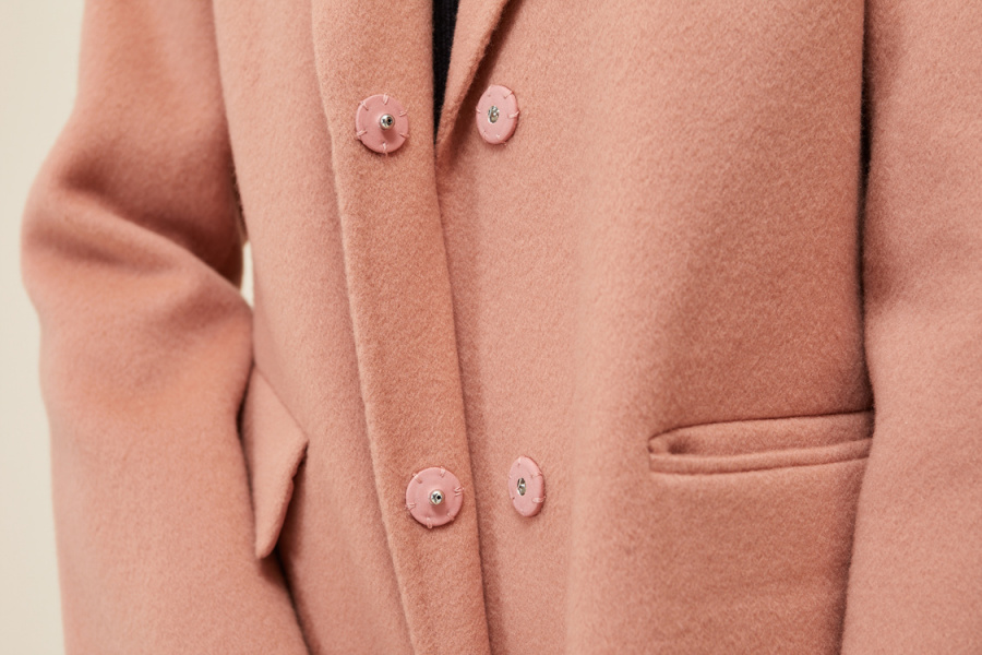 룩캐스트(LOOKAST) PINK CASHMERE HANDMADE GOLD RING COAT